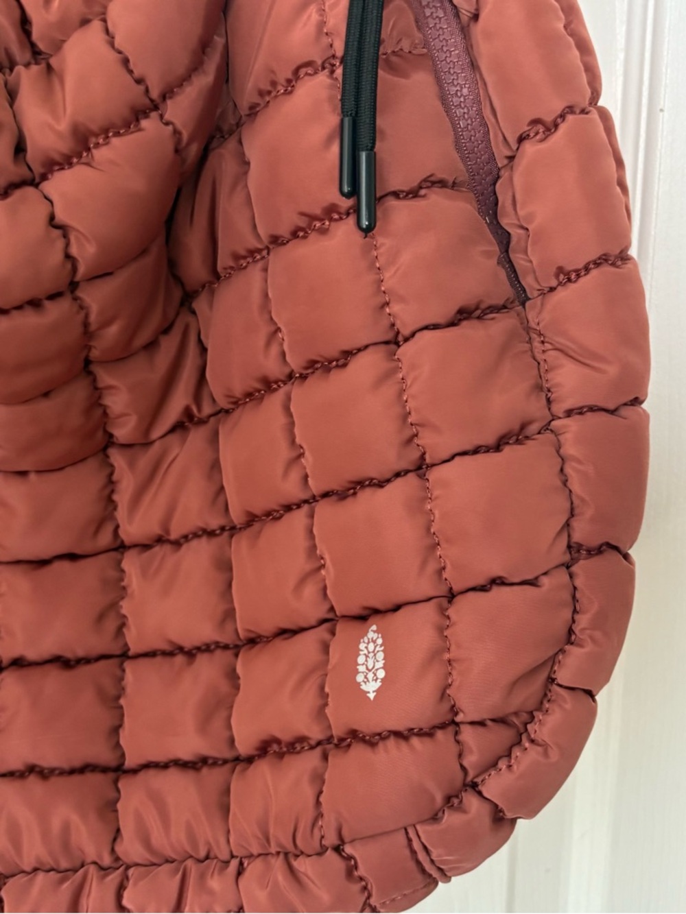 FP Movement Quilted Carryall Bag, Dusty Rose - Picture 4 of 16